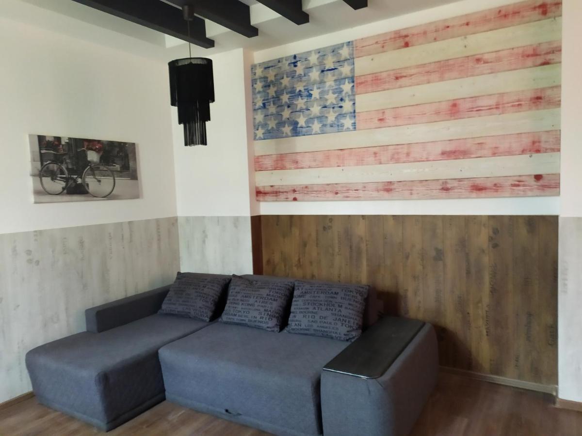 Apartments Zefir Lviv Extérieur photo