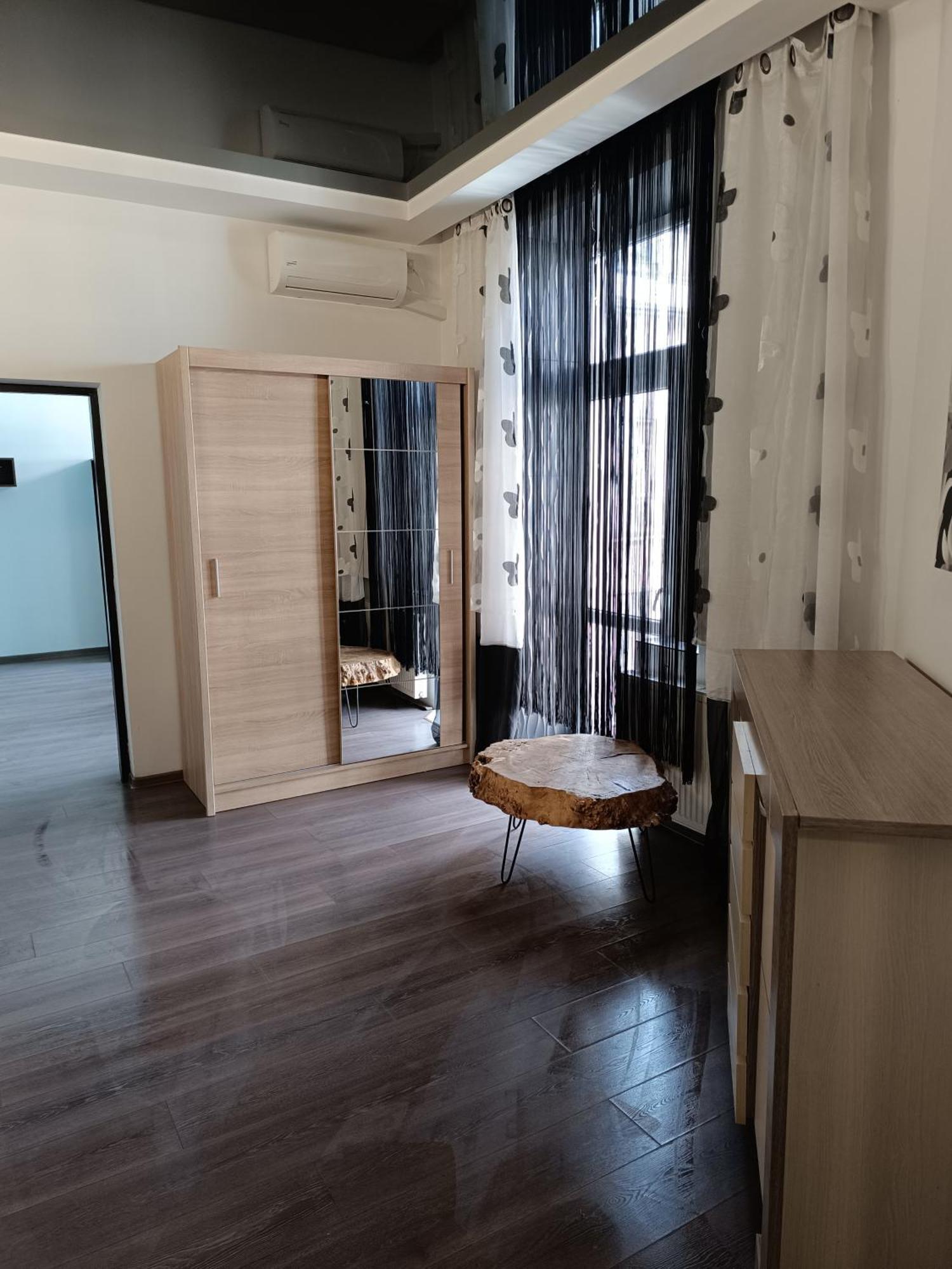 Apartments Zefir Lviv Extérieur photo