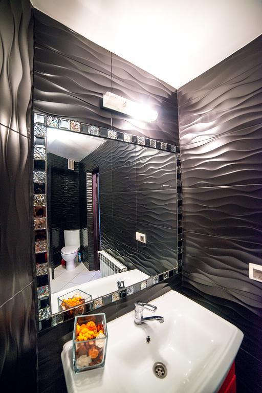 Apartments Zefir Lviv Extérieur photo