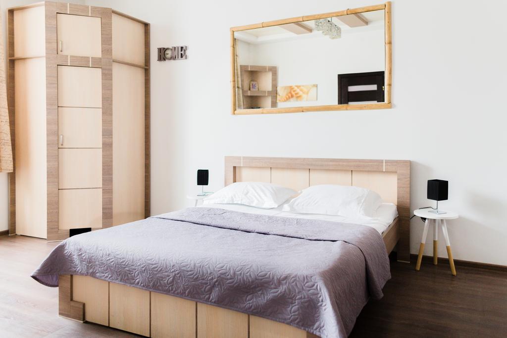Apartments Zefir Lviv Extérieur photo